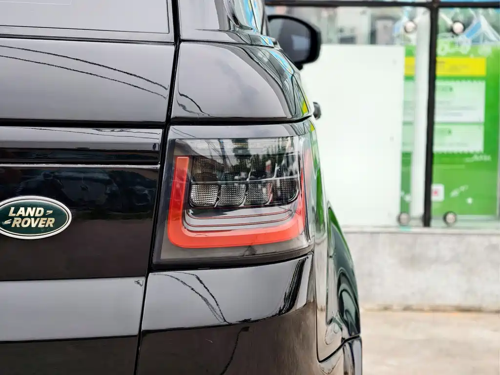 Land Rover Range Rover Sport 2017 3.0 SC V6 SE