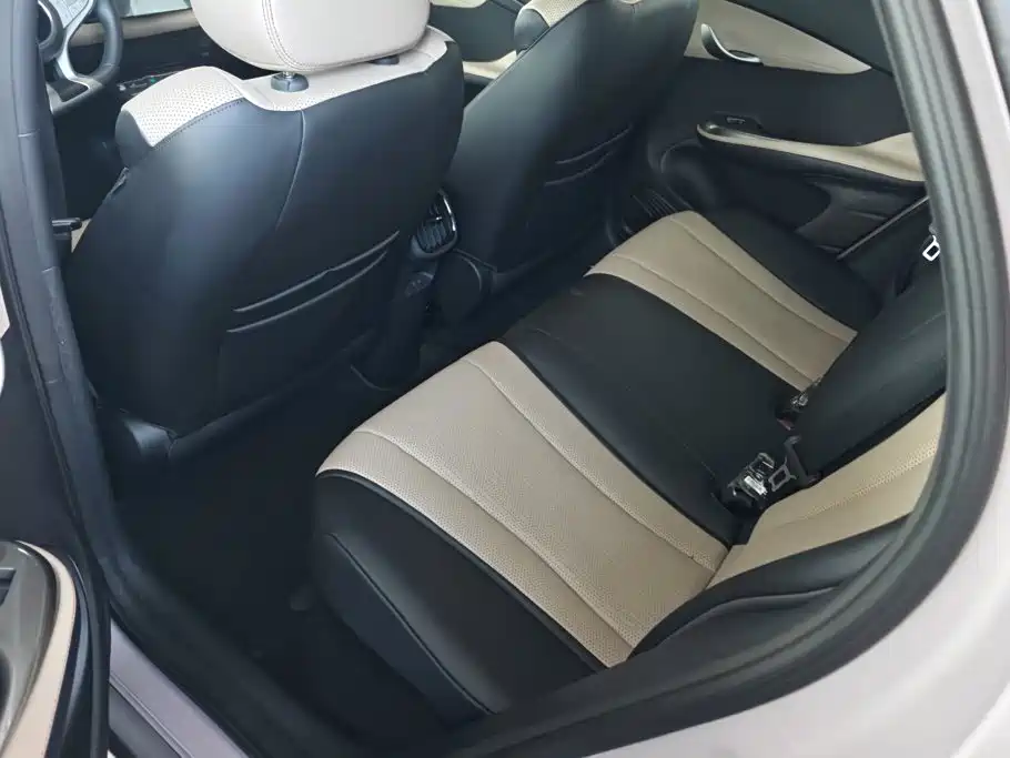 BYD Dolphin — миниатюра 11
