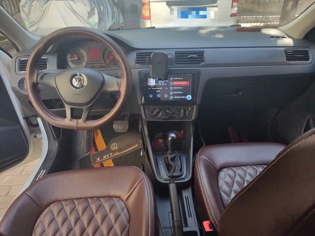 Volkswagen Santana — миниатюра 10
