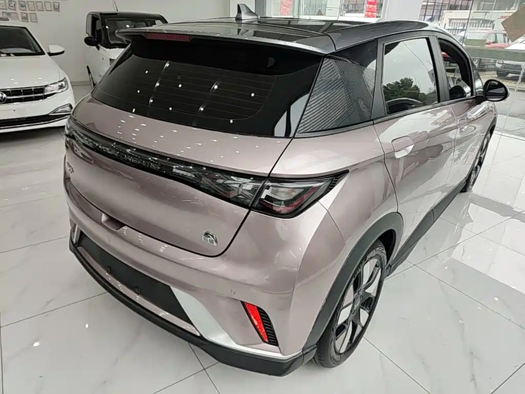 BYD Dolphin — миниатюра 7