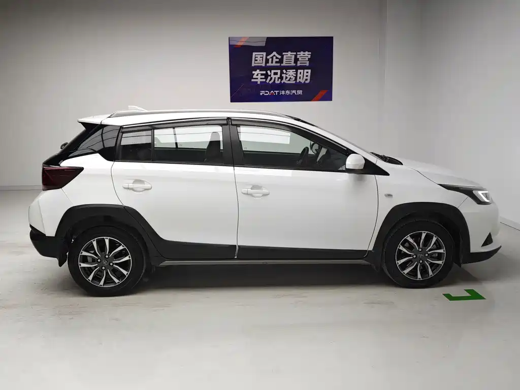 Toyota Yaris L — миниатюра 7