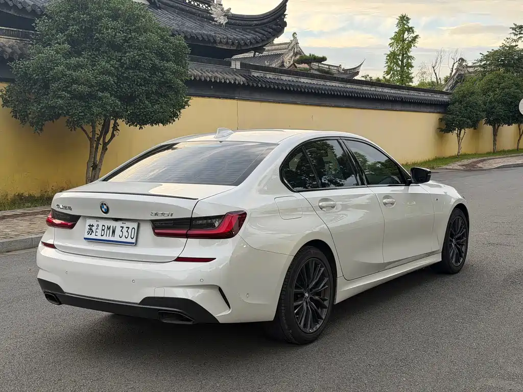 BMW 3 Series — миниатюра 8