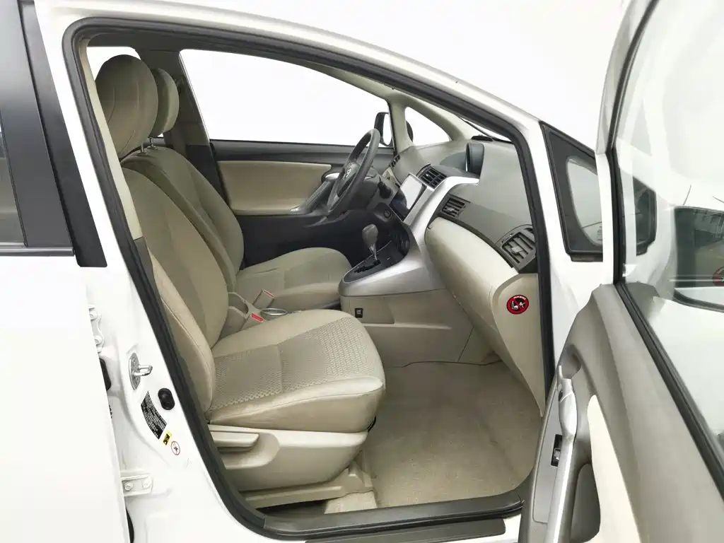 Toyota Verso — миниатюра 23