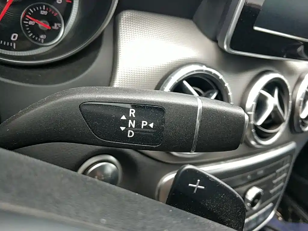 Mercedes-Benz CLA (Import) — миниатюра 14