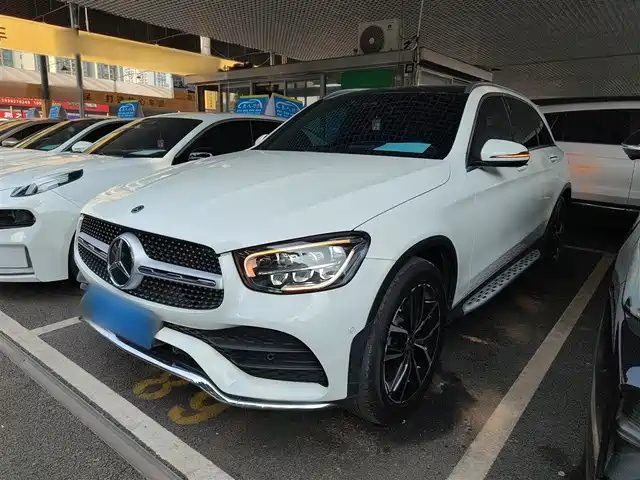 MERCEDES BENZ GLC