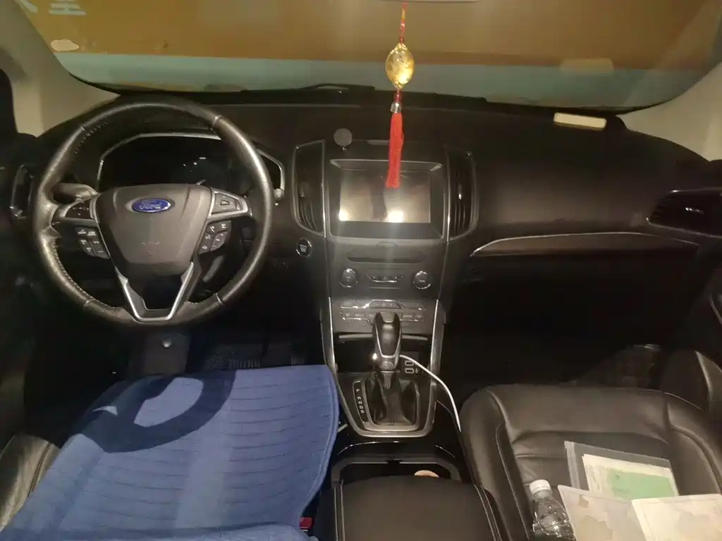 Ford Edge — миниатюра 5