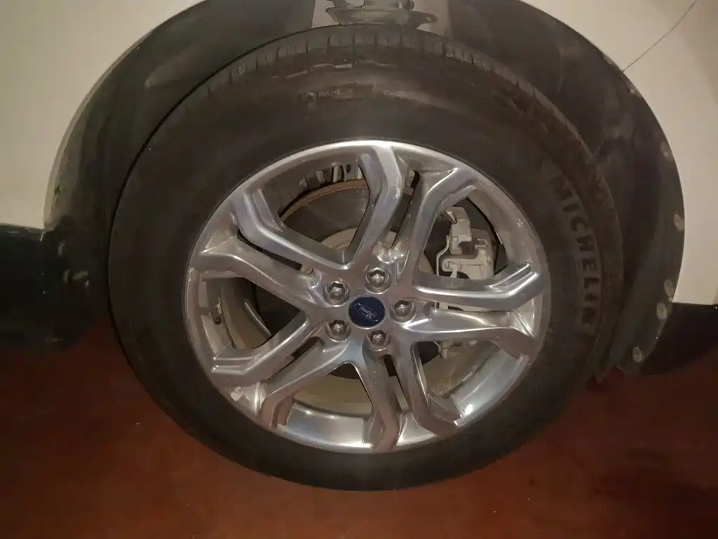 Ford Edge — миниатюра 24