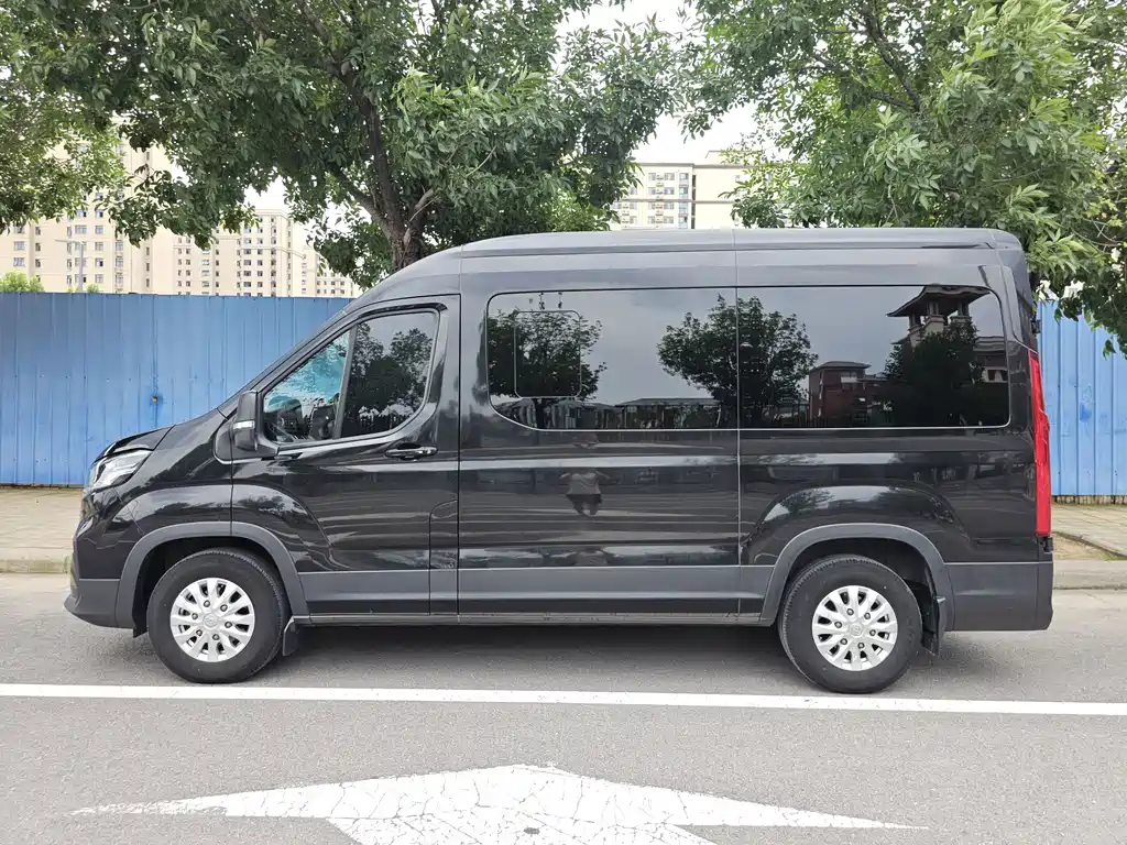 Maxus V90 — миниатюра 7