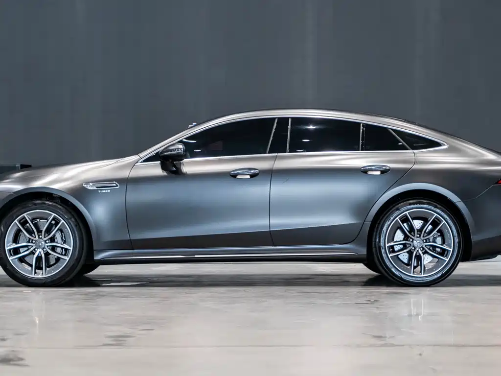 MERCEDES-BENZ AMG GT