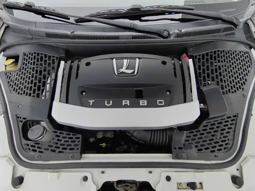 Luxgen Big 7 MPV — миниатюра 6
