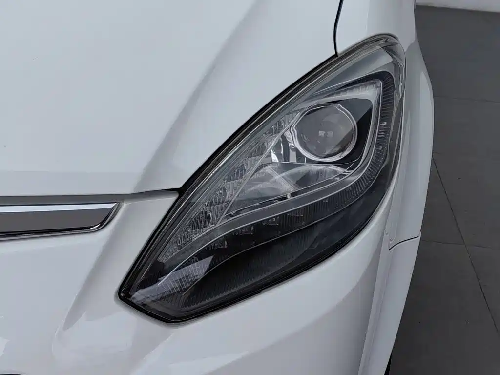 Luxgen Big 7 MPV — миниатюра 7