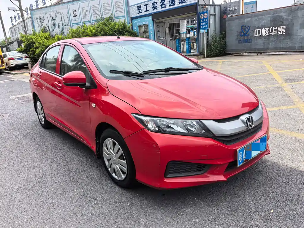 Honda City 1.5L Manual Progressive Edition, фото 3