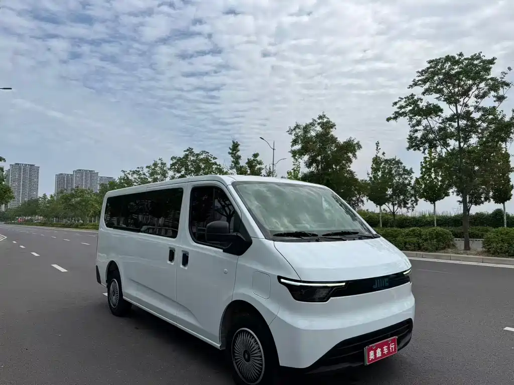 JMC E-Fushun — миниатюра 2