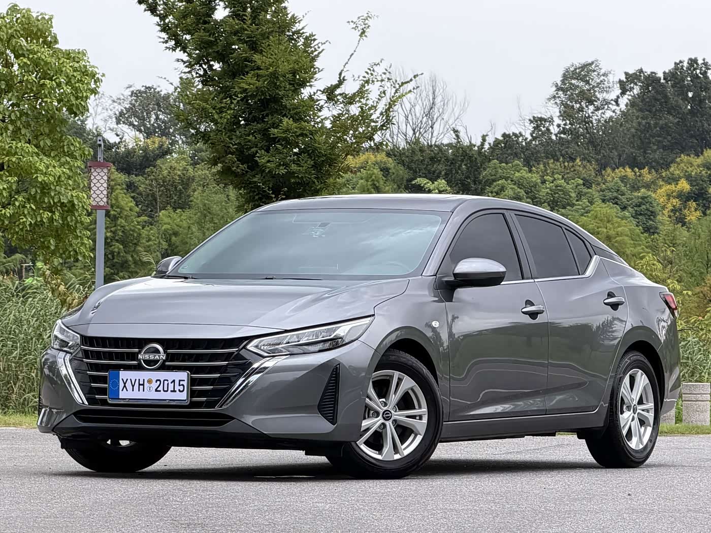 Nissan Sylphy 1.6 л 2026 г. Серебристо-серый, пробег 1000 км