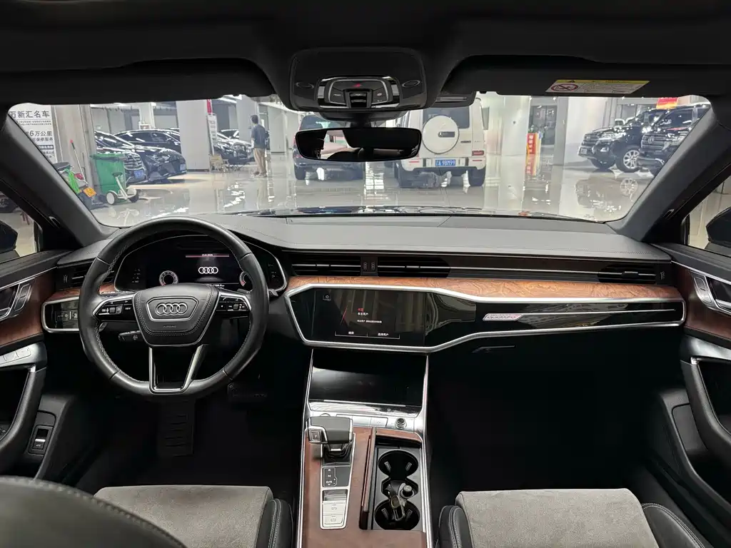 Audi A6L — миниатюра 7