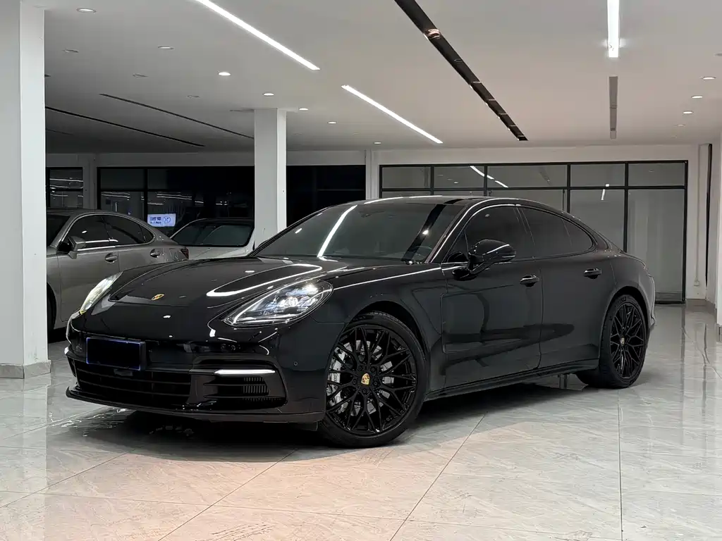 Porsche Panamera 2019