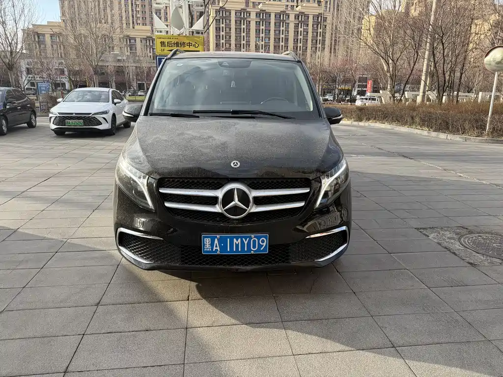 Mercedes-Benz V-Class 2024