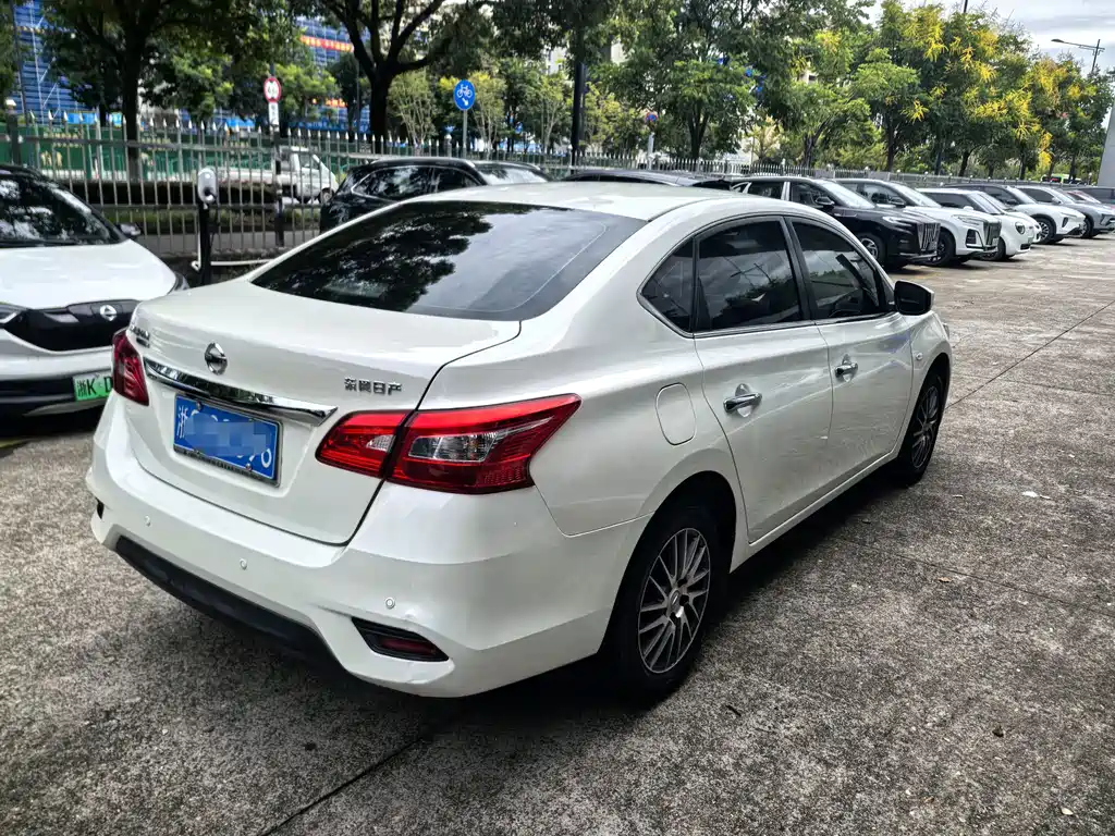Nissan Sylphy — миниатюра 12