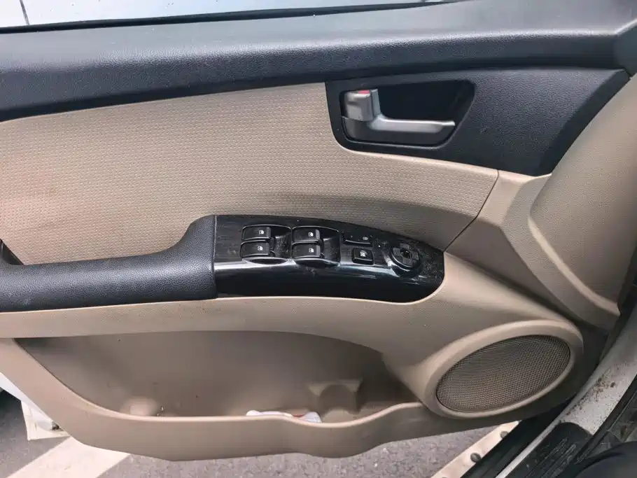 Kia Sportage — миниатюра 7