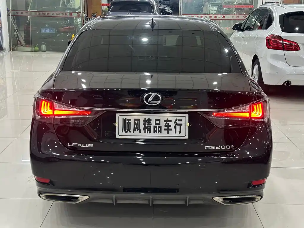 Lexus GS — миниатюра 2