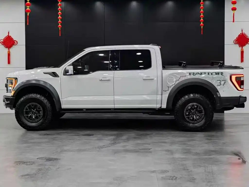 Ford F-150 Raptor — миниатюра 3