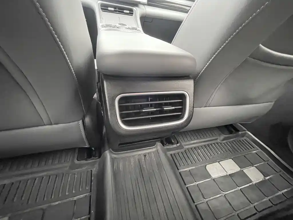 GEELY GALAXY GALAXY L6