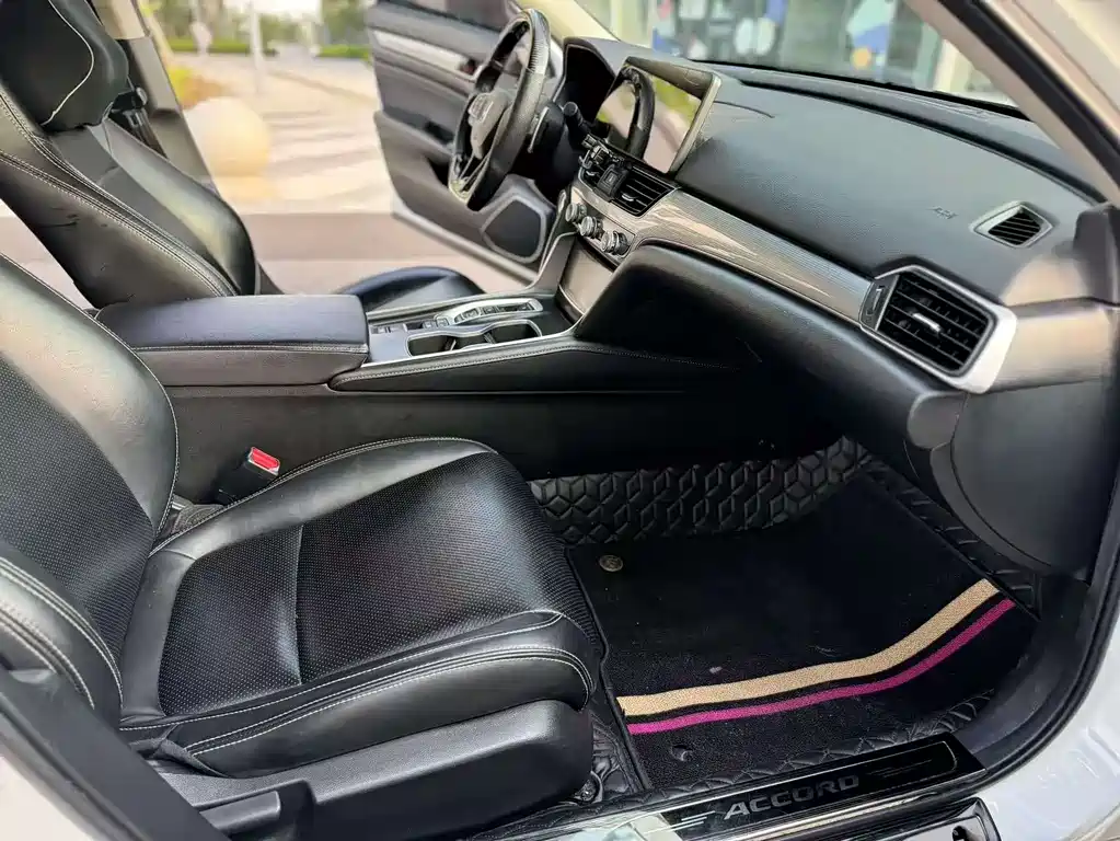 Honda Accord 2018 2.0L VI