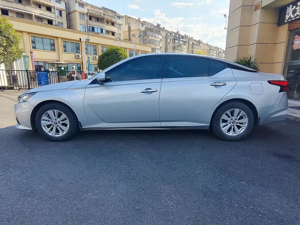 Nissan Altima 2020 2.0L XL Comfort