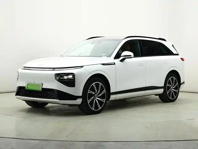 XPeng G9