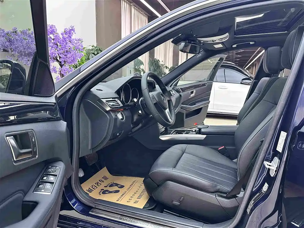 Mercedes-Benz E-Class — миниатюра 10