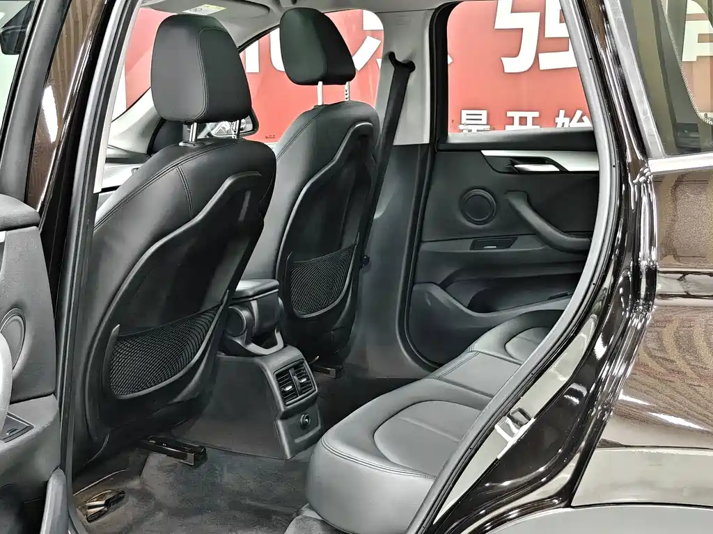 BMW X1 — миниатюра 9