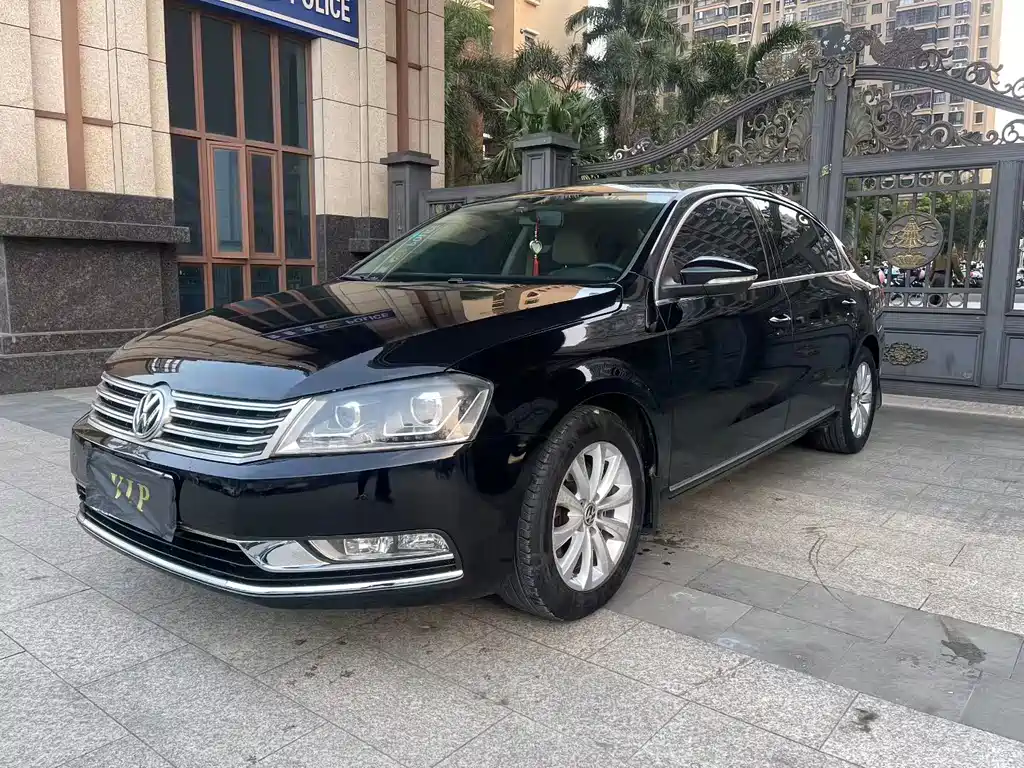 Volkswagen Magotan 2013