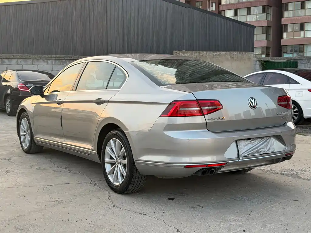 Volkswagen Magotan — миниатюра 4