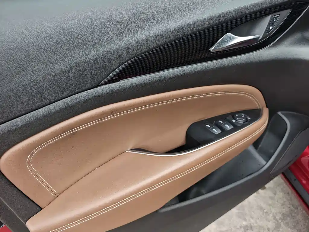 Buick Regal — миниатюра 4