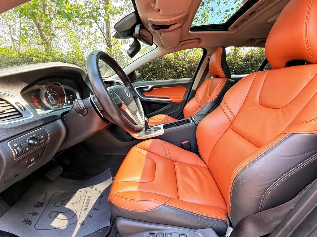 Volvo V60 — миниатюра 6