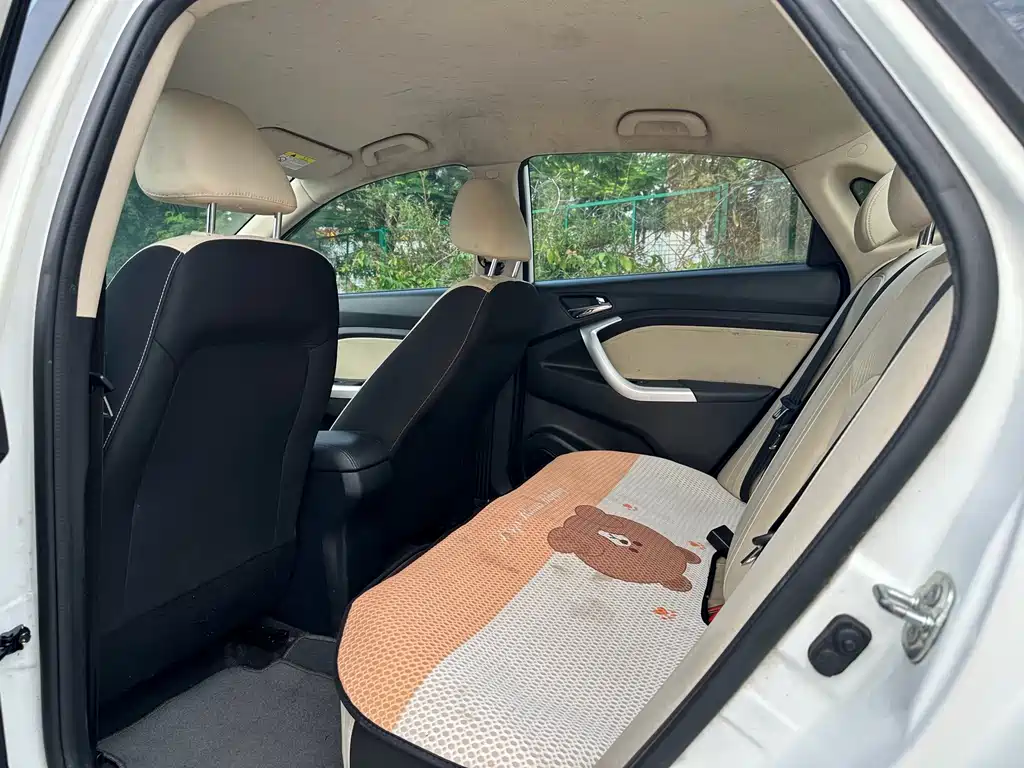 Changan V7 — миниатюра 6