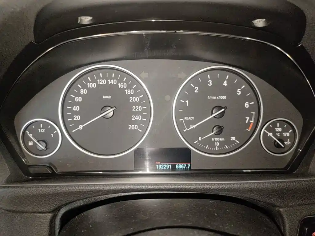 BMW 3 Series — миниатюра 12