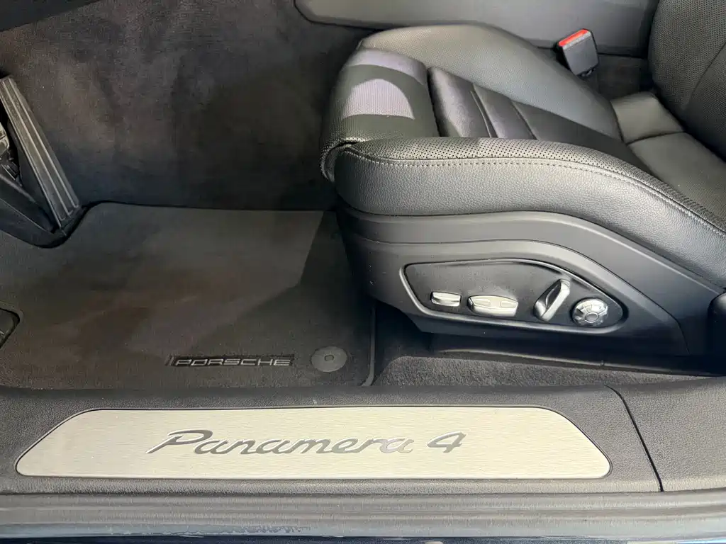 Porsche Panamera — миниатюра 6
