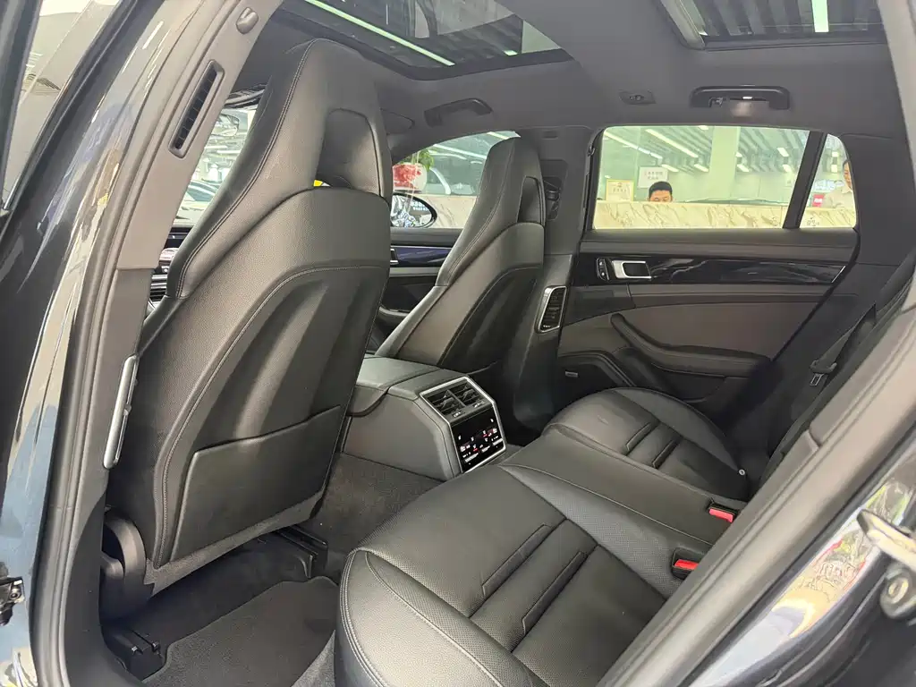 Porsche Panamera — миниатюра 12