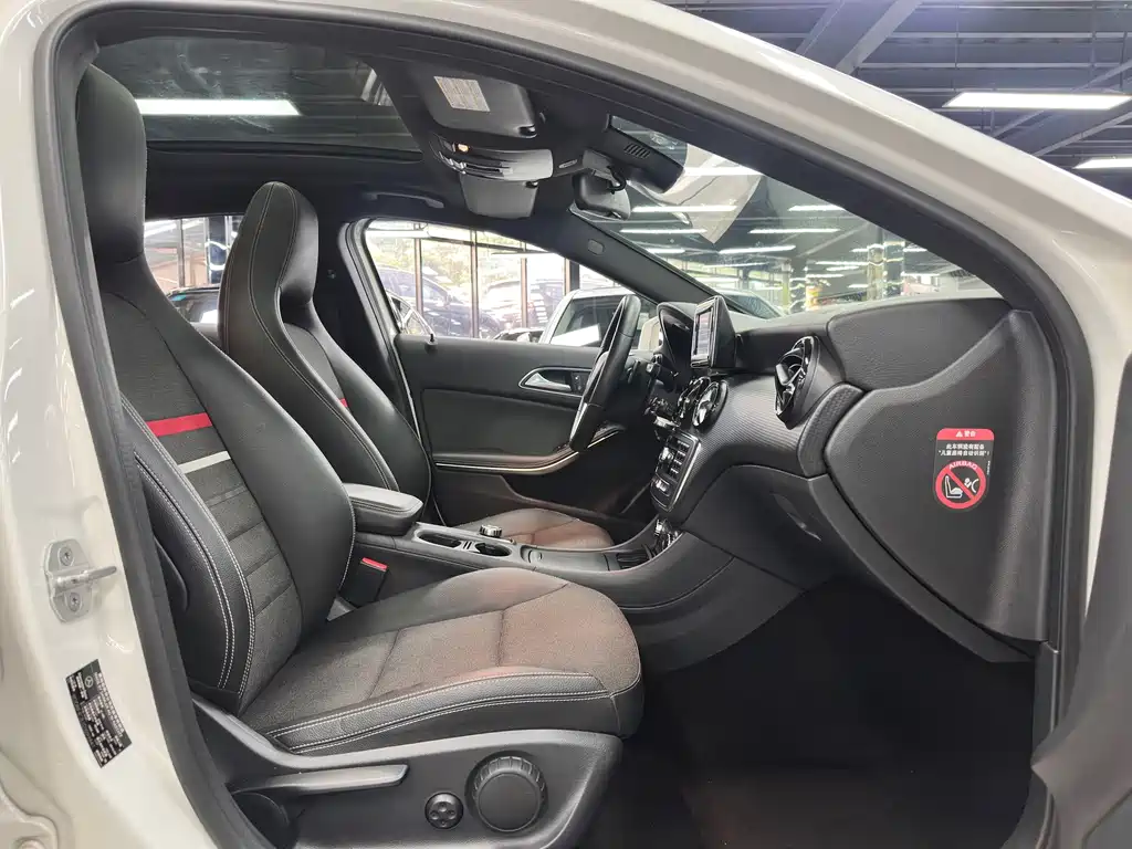Mercedes-Benz A-Class (Import) — миниатюра 10