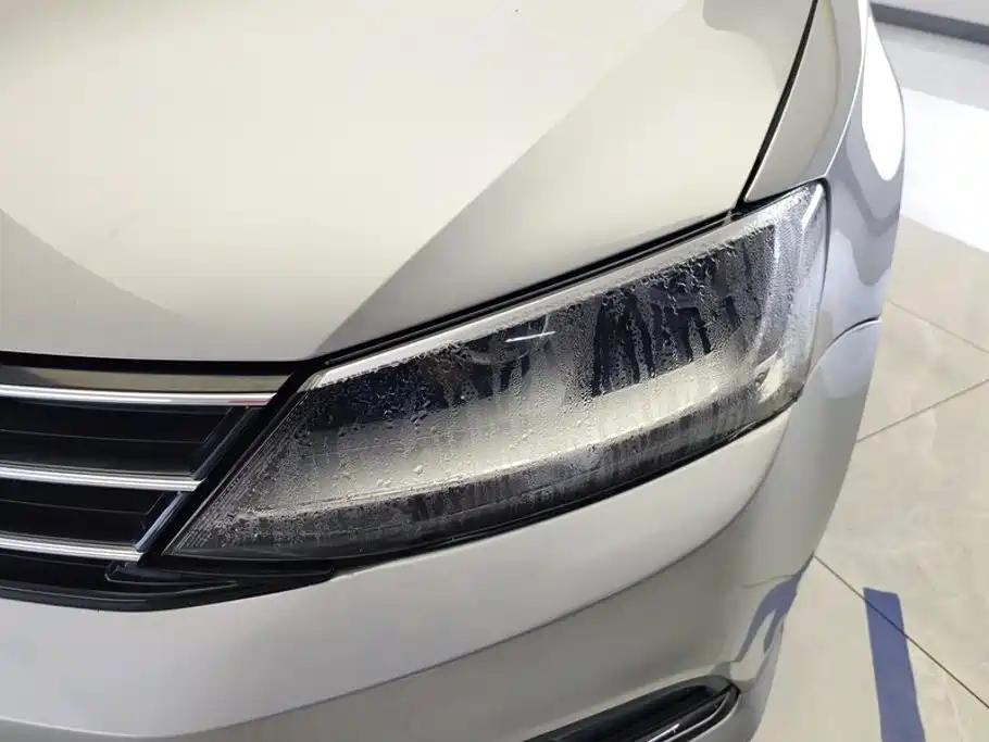 Volkswagen Sagitar — миниатюра 5