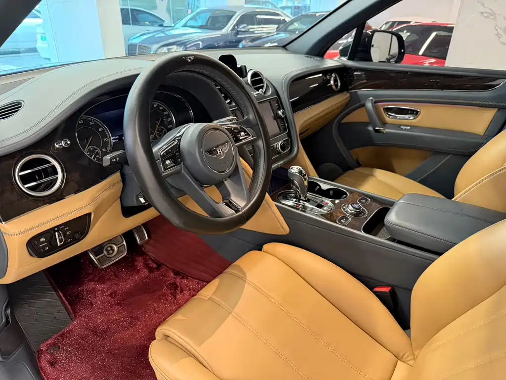 Bentley Bentayga — миниатюра 4