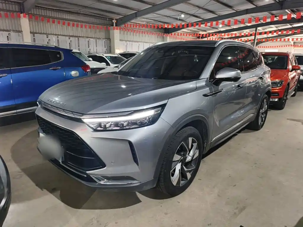 BAIC X7