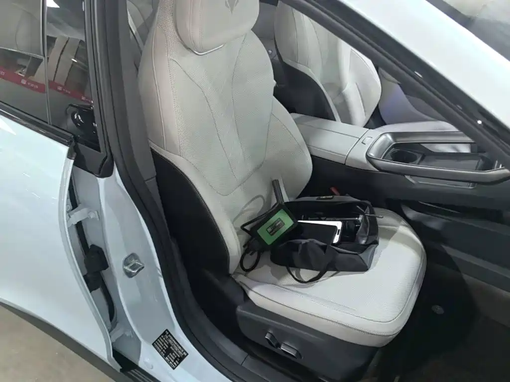 ARCFOX Alpha S5 — миниатюра 25