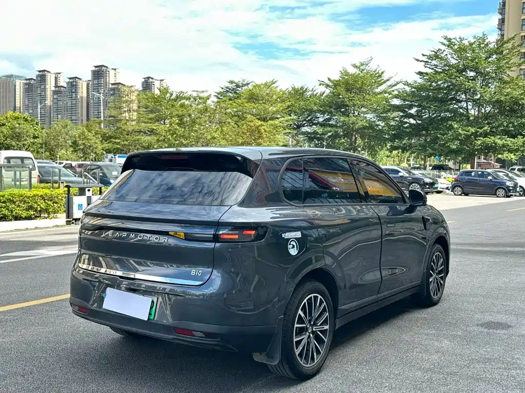 Leapmotor Leapmotor B10 — миниатюра 6