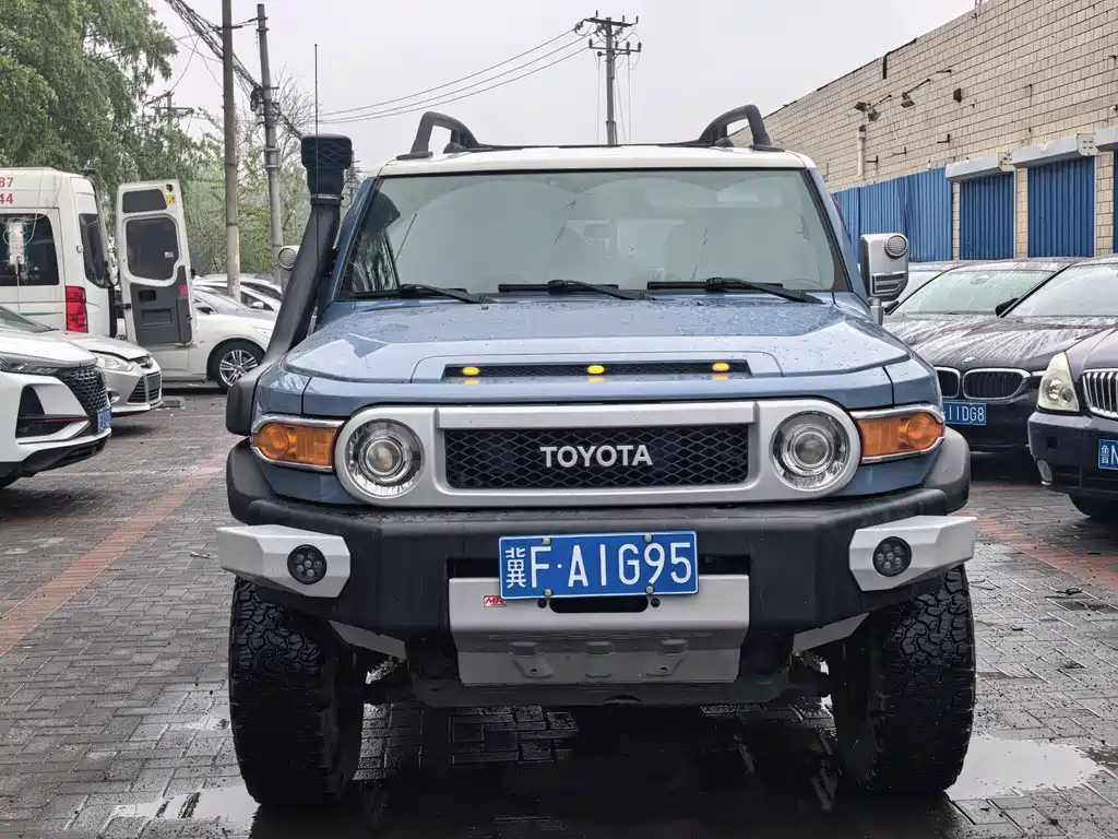 Toyota FJ Cruiser FJ 2019 4.0L AT