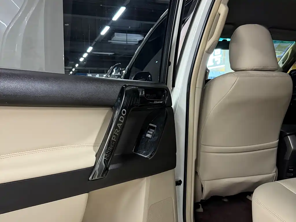 Toyota Prado (Import) — миниатюра 7