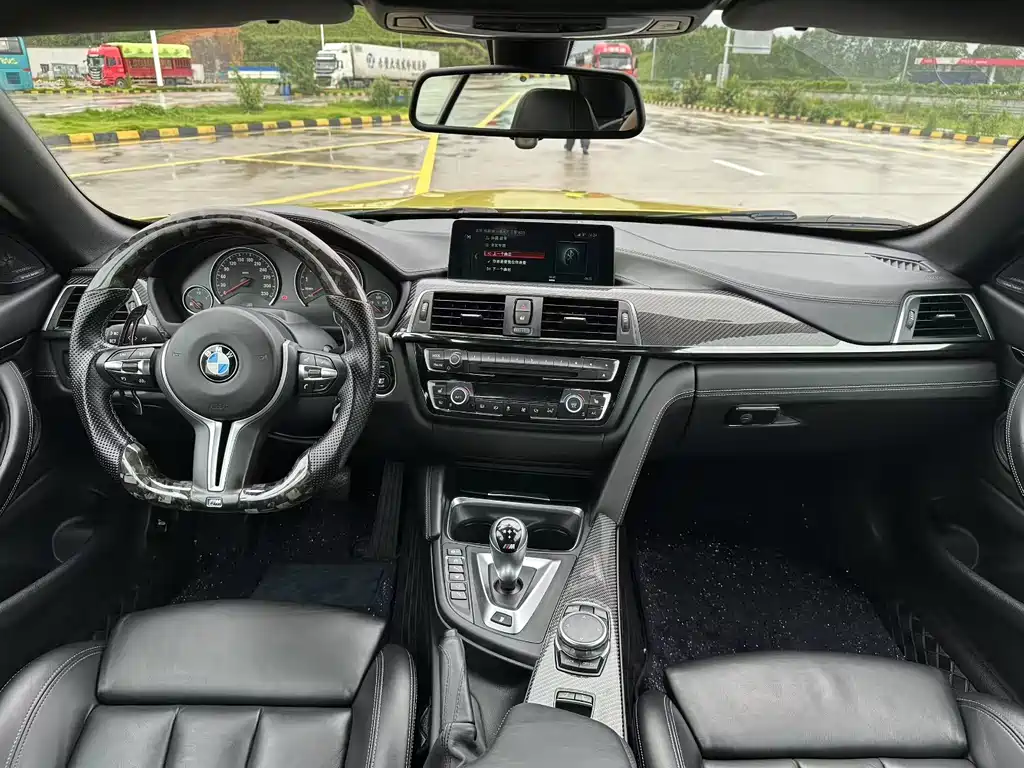 BMW M4 — миниатюра 9