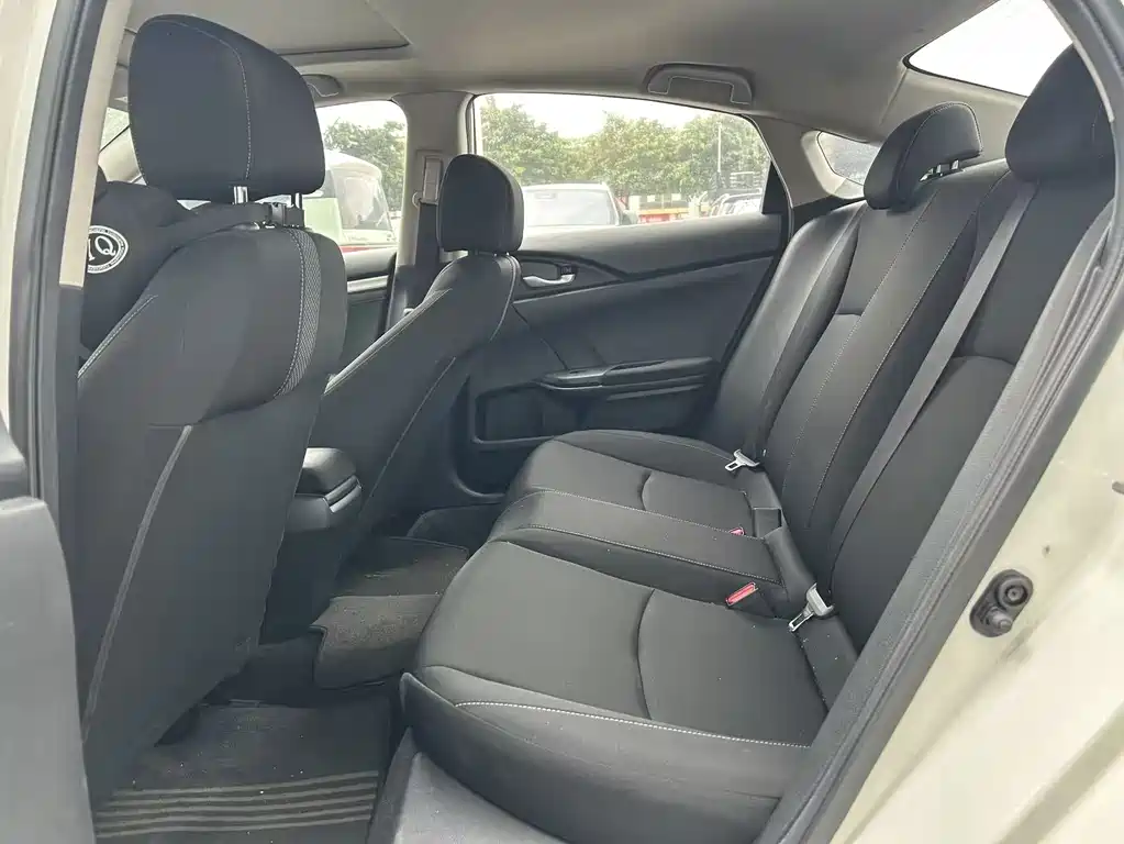 Honda Civic — миниатюра 7