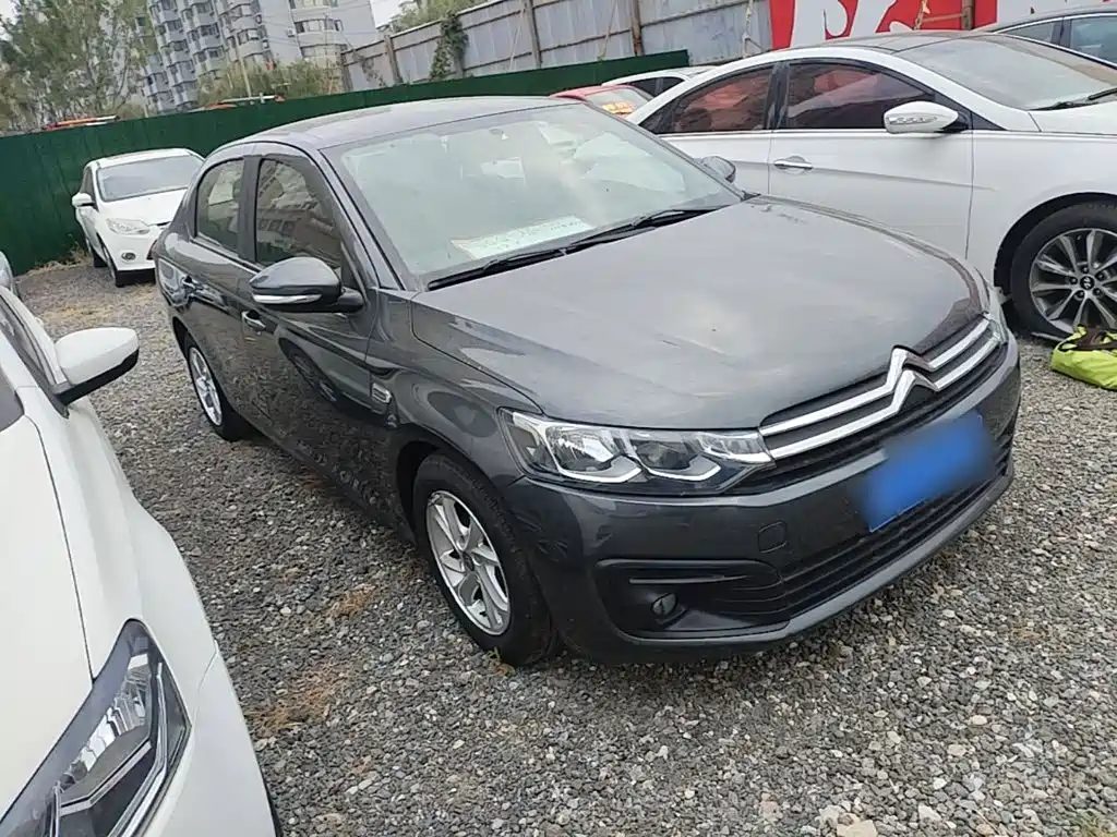 Citroen Elysee — миниатюра 4